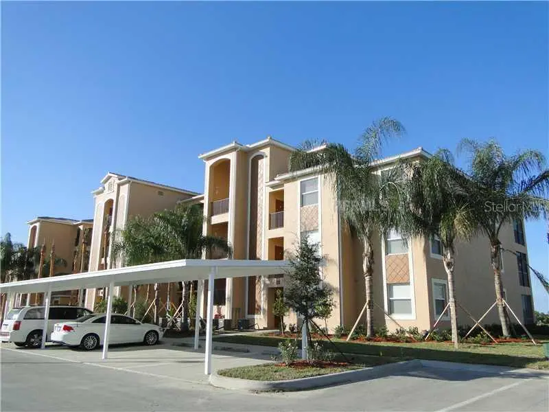 8309 GRAND ESTUARY TRAIL #206, BRADENTON