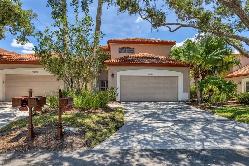 7263 REGINA ROYALE #3, SARASOTA