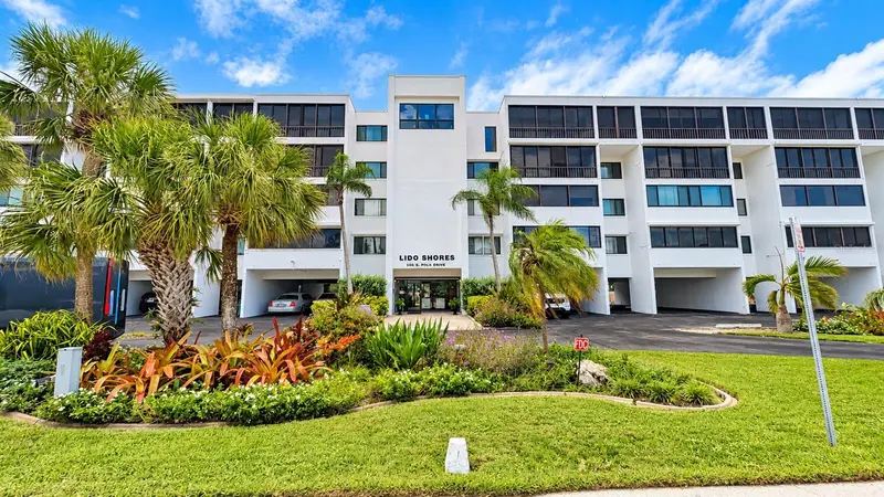 350 POLK DRIVE #207, SARASOTA