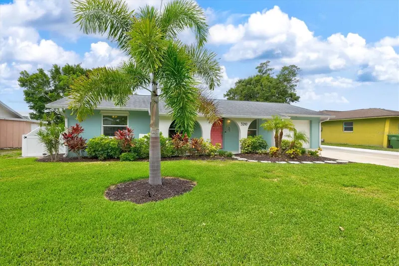 3210 WOOD STREET, SARASOTA