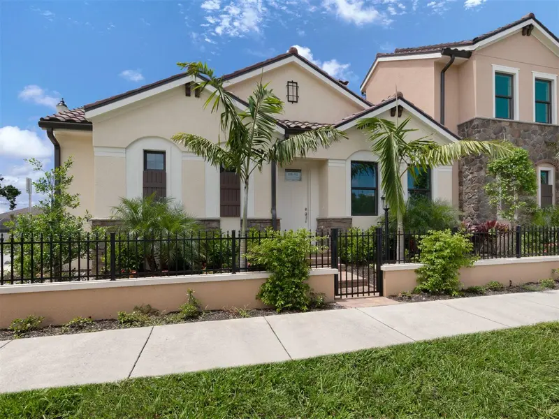 938 VENICE AVENUE, VENICE