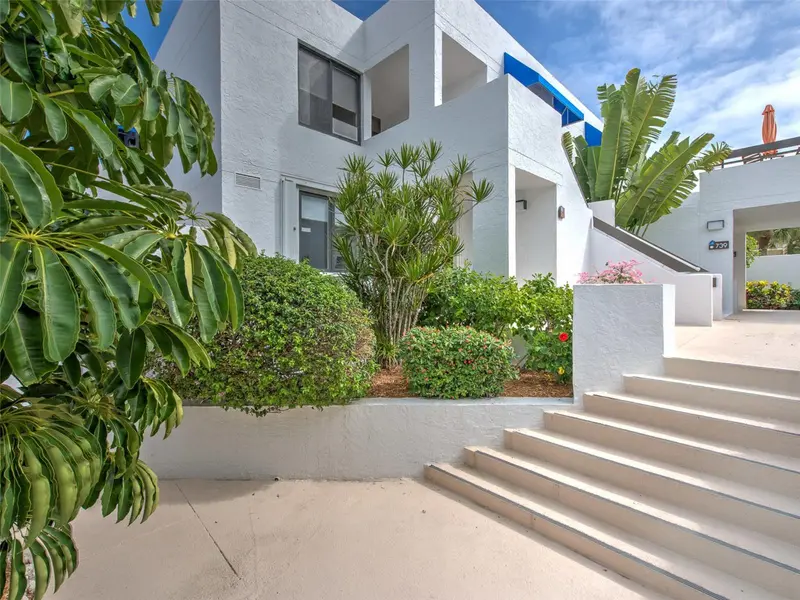 741 BAYPORT WAY #741, LONGBOAT KEY