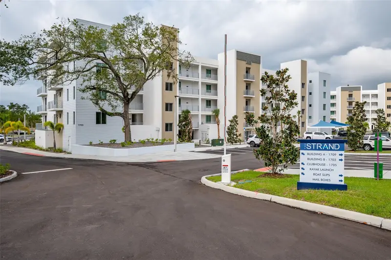 1703 TAMIAMI TRAIL #207, SARASOTA