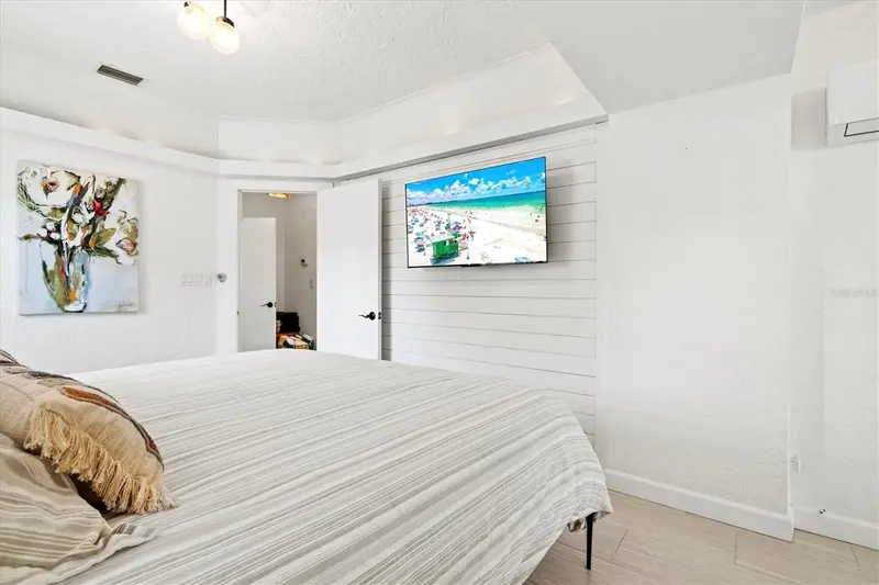 Thumbnail 23