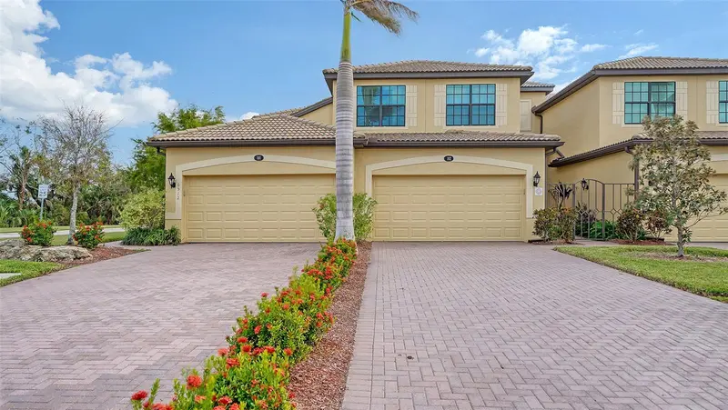 6512 GRAND ESTUARY TRAIL #102, BRADENTON