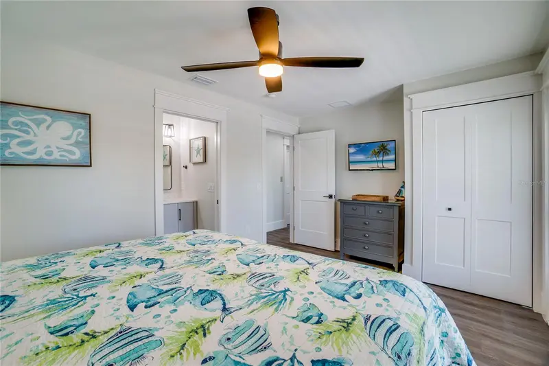 Thumbnail 34