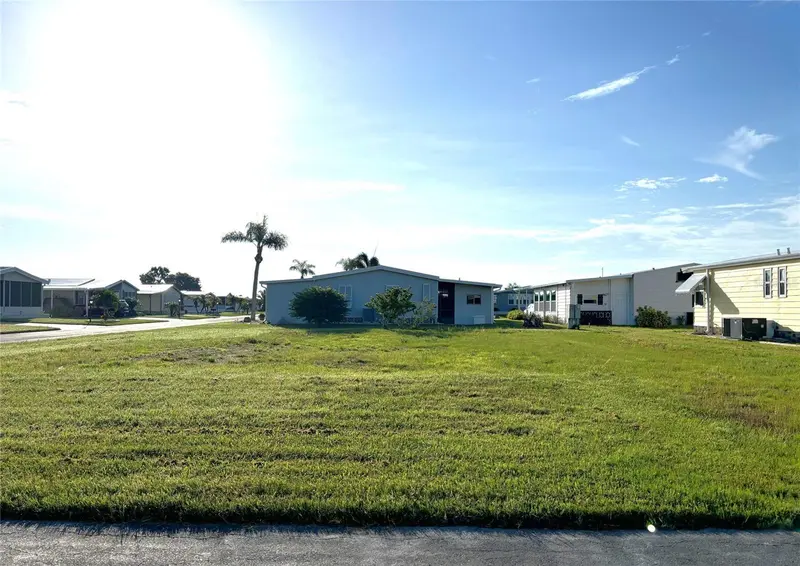 602 LA JOLLA CIRCLE, NORTH PORT