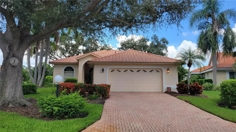 7557 FAIRLINKS COURT, SARASOTA