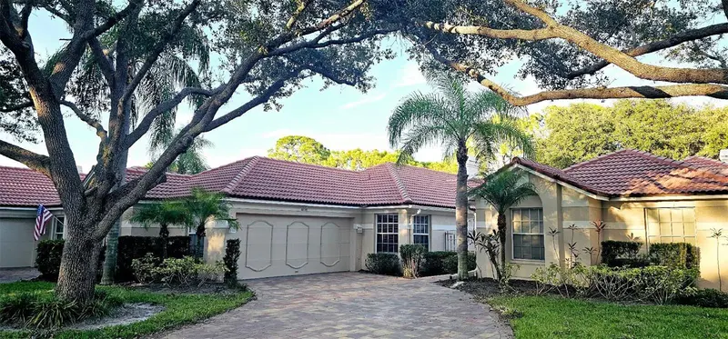 4026 LYNDHURST COURT #13, SARASOTA