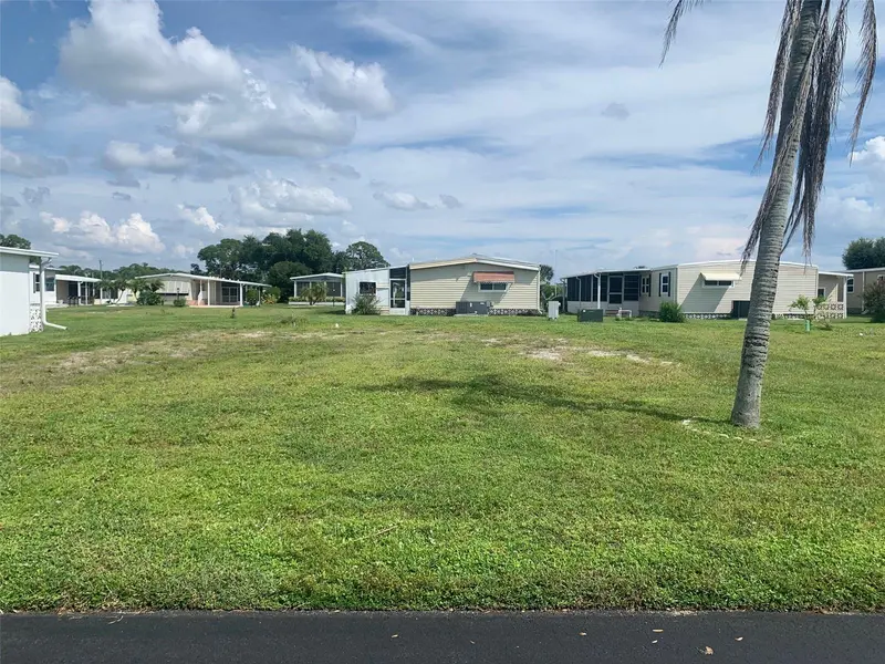 235 ESTRADA, NORTH PORT