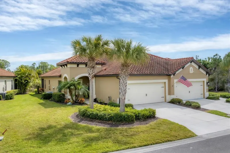 317 ACERNO DRIVE, NOKOMIS