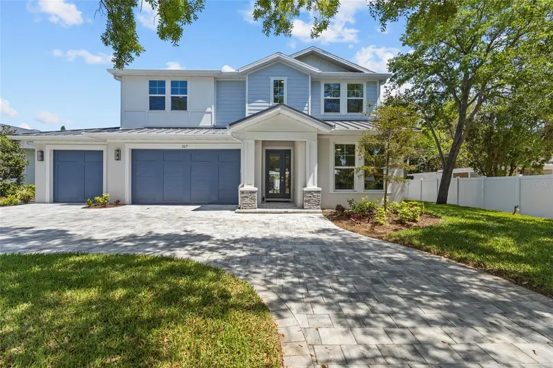 217 SHADE AVENUE, SARASOTA