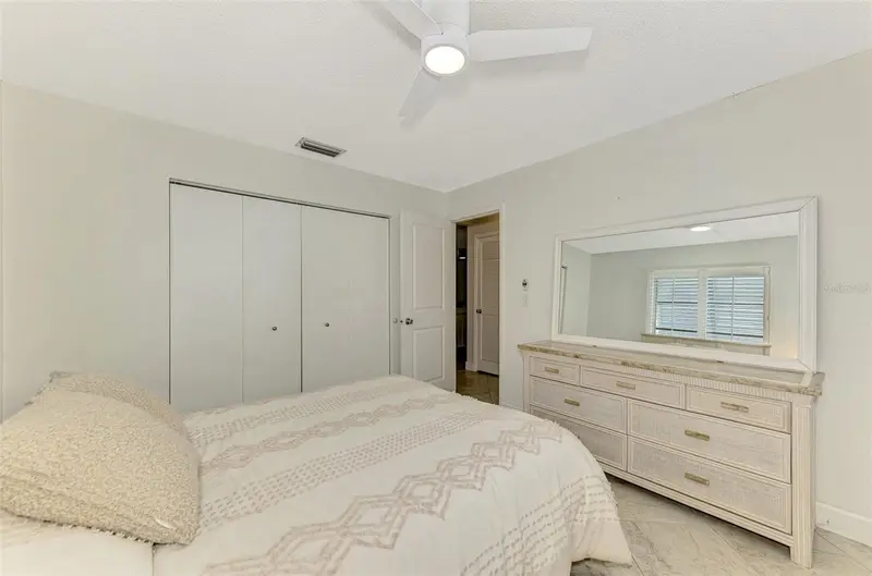 Thumbnail 24