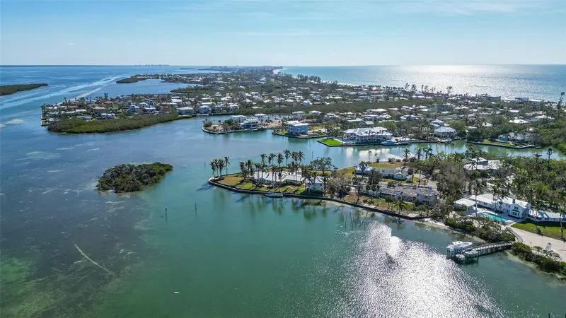 6516 BAYOU HAMMOCK ROAD, LONGBOAT KEY