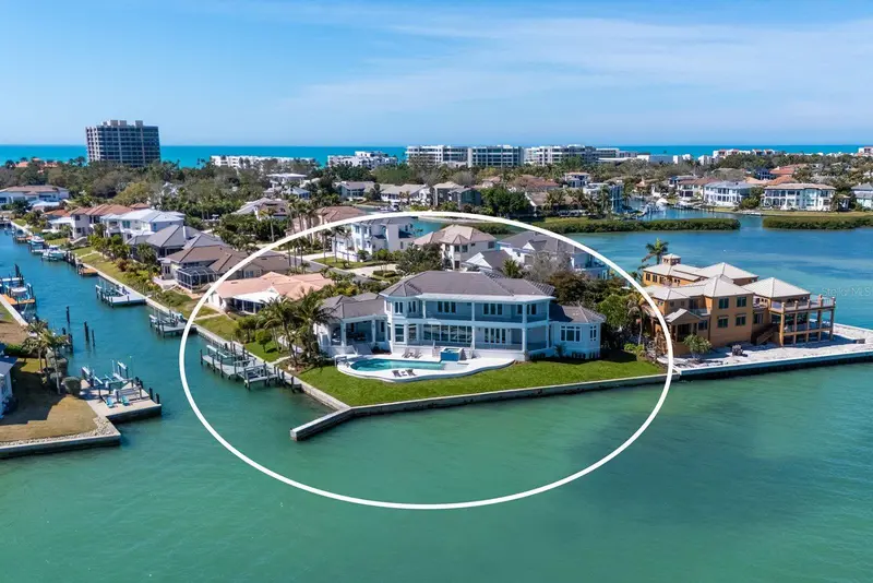 600 PUTTER LANE, LONGBOAT KEY