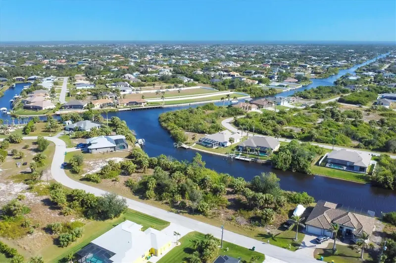 9984 WINNIPEG STREET, PORT CHARLOTTE