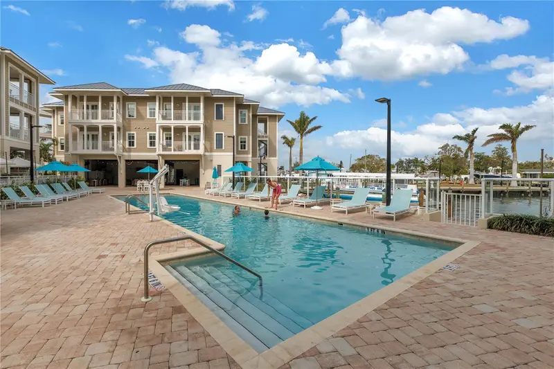 Thumbnail 43