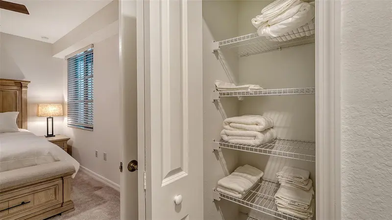 Thumbnail 28