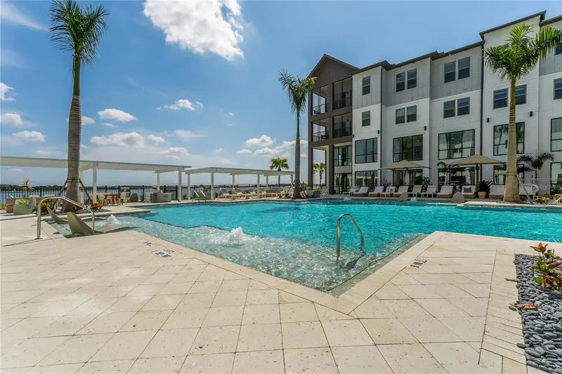 1420 LAKEFRONT DRIVE #6210, SARASOTA