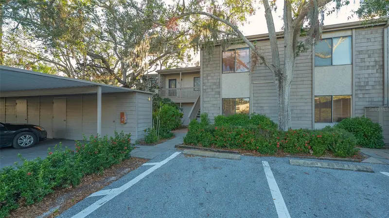 1633 BOATHOUSE CIRCLE #HA132, SARASOTA