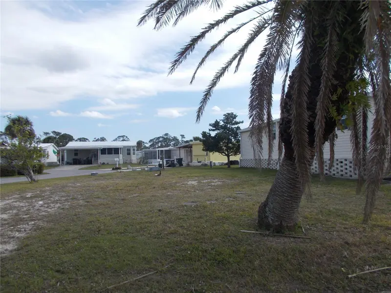 5501 HOLIDAY PARK BOULEVARD, NORTH PORT