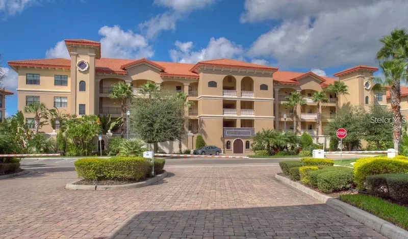 7710 LAKE VISTA COURT #205, LAKEWOOD RANCH, photo 2 of 60