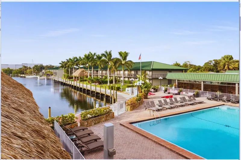 7150 TAMIAMI TRAIL #S-600, SARASOTA