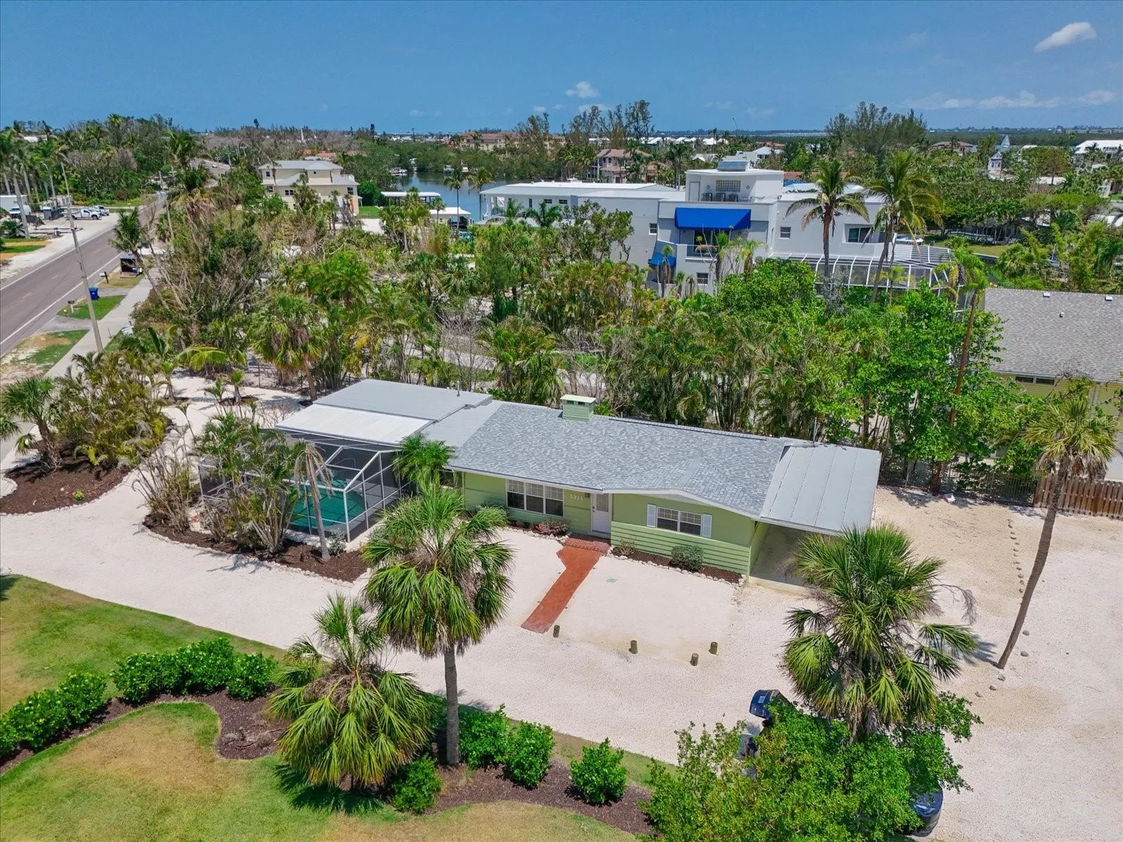5924 Gulf of Mexico Dr aerial view