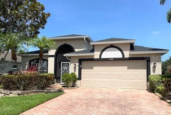 8918 OLDE HICKORY AVENUE, SARASOTA