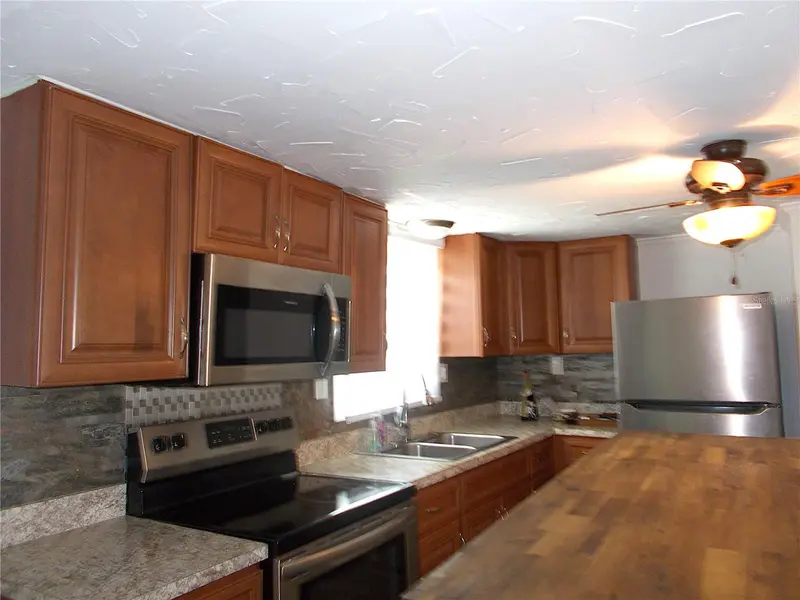 373 LONGWOOD DRIVE, VENICE, photo 3 of 25