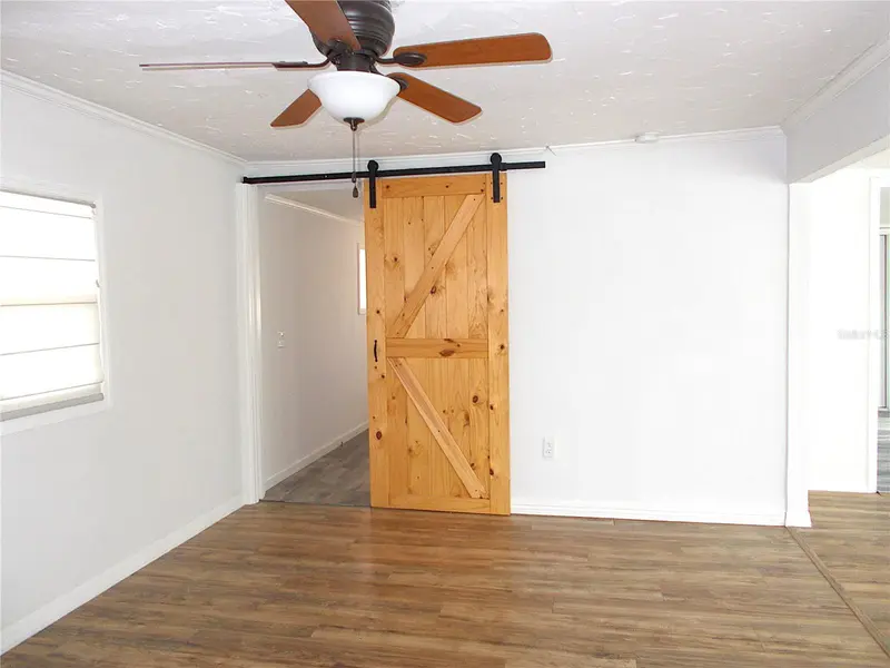373 LONGWOOD DRIVE, VENICE, photo 5 of 25