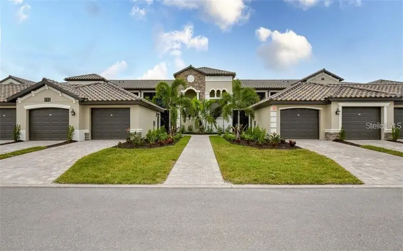 5674 PALMER CIRCLE #206, BRADENTON