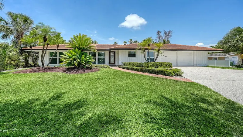 223 SEAGULL LANE, SARASOTA
