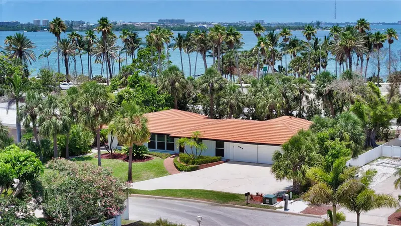 223 SEAGULL LANE, SARASOTA, photo 5 of 13