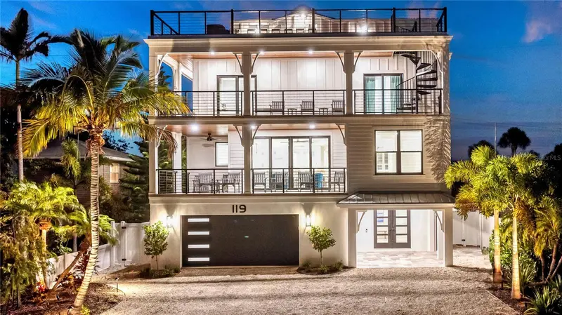 119 AVENIDA MESSINA, SARASOTA, photo 2 of 75