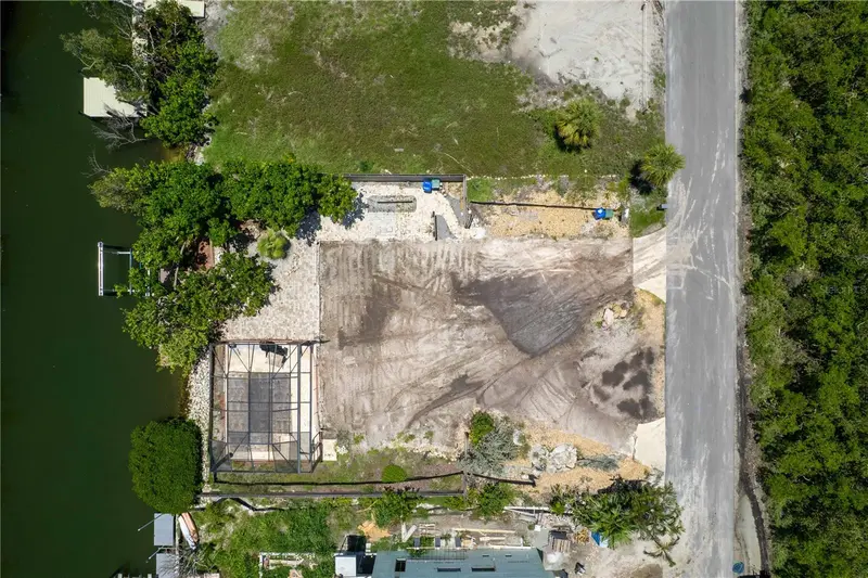 640 LYONS LANE, LONGBOAT KEY