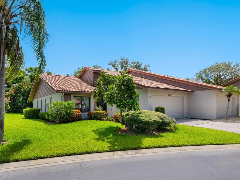 4004 WILSHIRE CIRCLE #89, SARASOTA