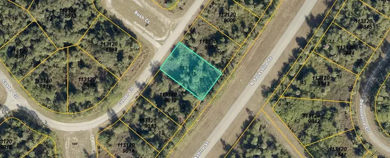 CUSTER CIRCLE, NORTH PORT