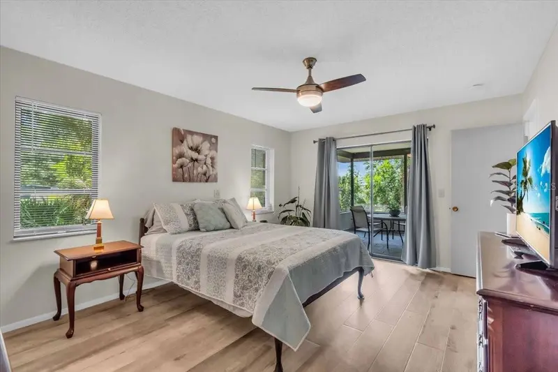 Thumbnail 16