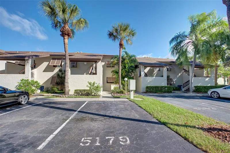 5179 WILLOW LINKS #27, SARASOTA