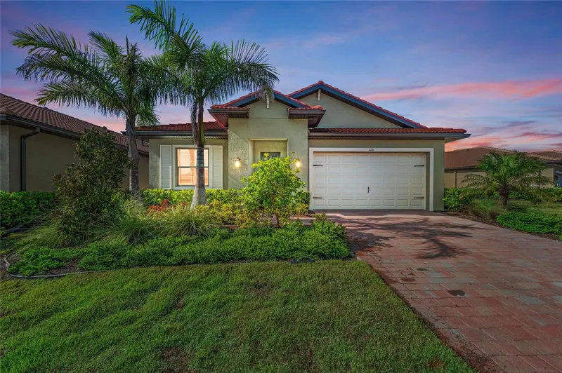 325 VILLORESI BOULEVARD, NOKOMIS