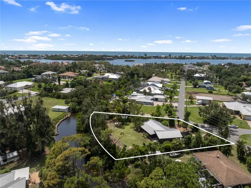 217 CHARLES DRIVE, NOKOMIS