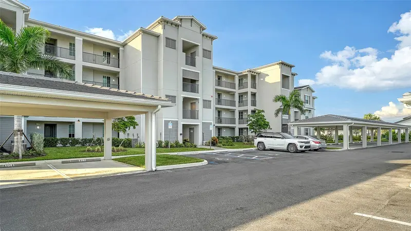 12140 WELLEN GOLF STREET #306, VENICE
