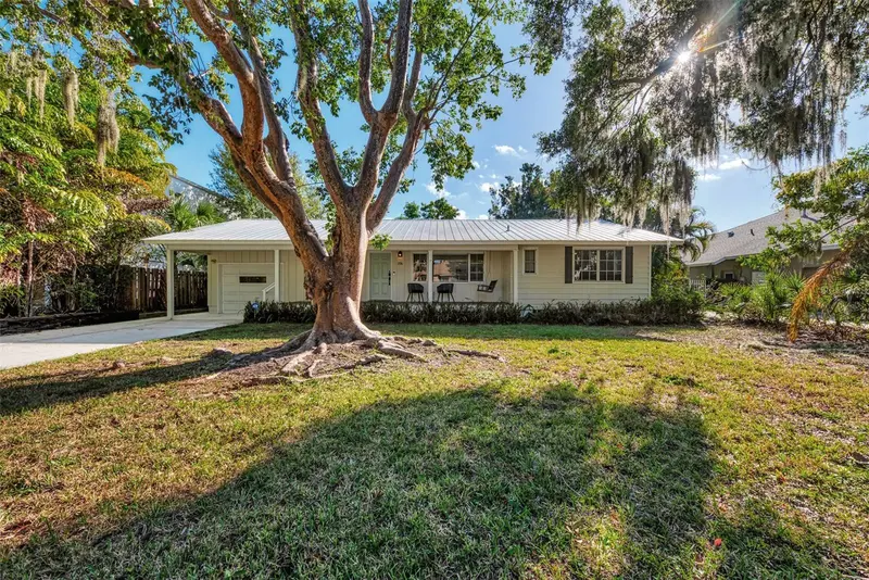 1726 FLOYD STREET, SARASOTA