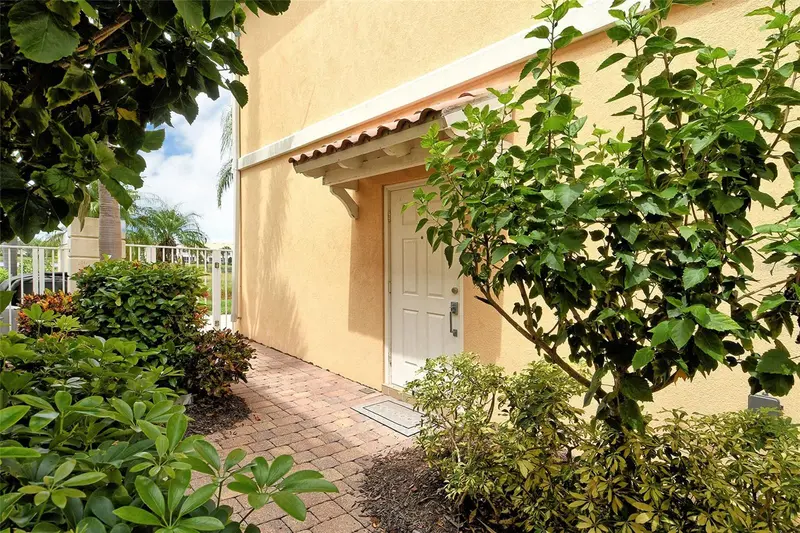 1400 BURGOS DRIVE, SARASOTA, photo 4 of 50