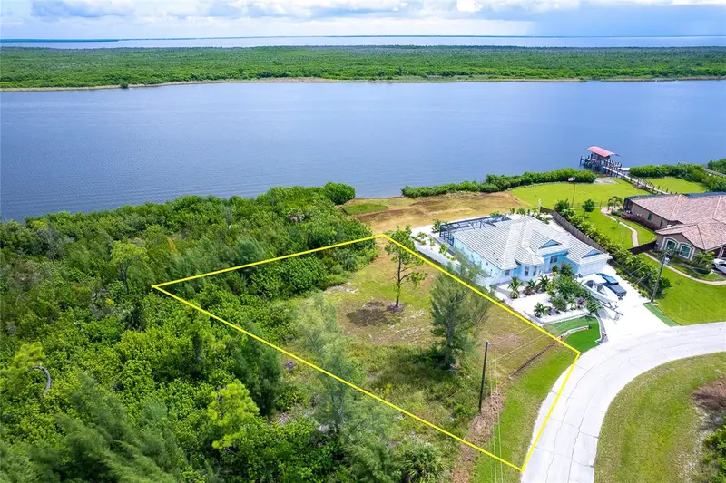 16468 LIGGETT CIRCLE, PORT CHARLOTTE