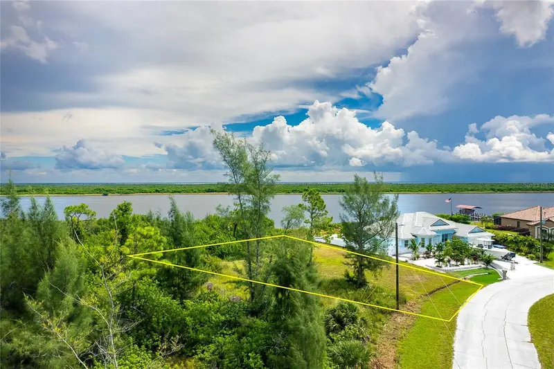 Thumbnail 12