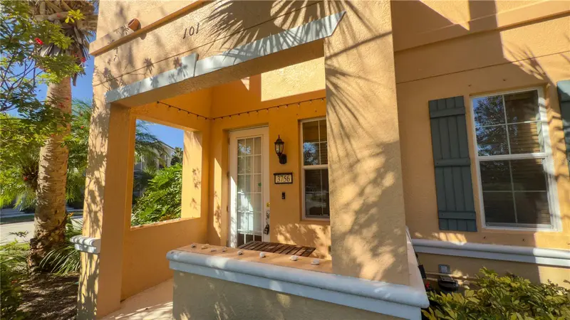3756 82ND AVENUE CIRCLE #101, SARASOTA