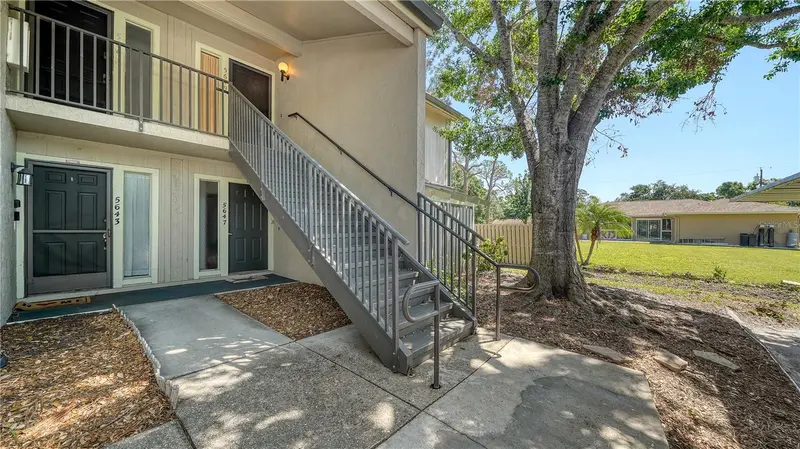 5649 SUMMER SIDE LANE #41B, SARASOTA