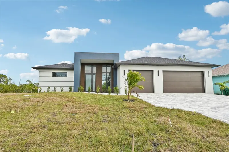 9516 PRESIDENT CIRCLE, PORT CHARLOTTE